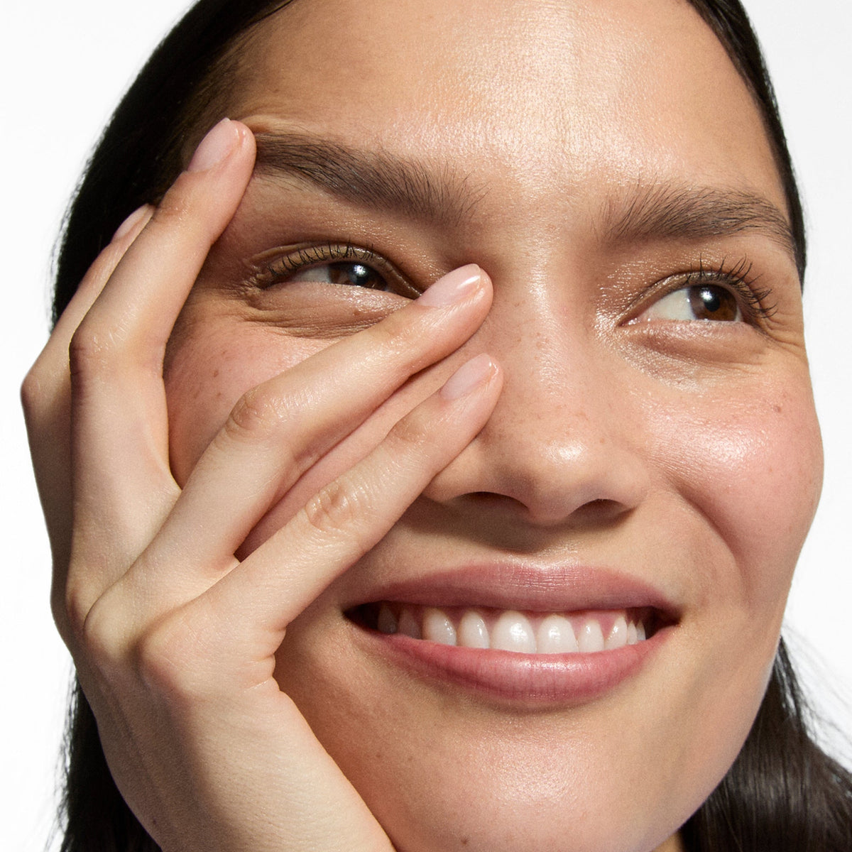 hydro-surge-dewy-face-mist-u7 Omega50_Model_2000x2000-1_3445dd8f-e76c-42a0-b3ad-1d9a4cba4df0.jpg